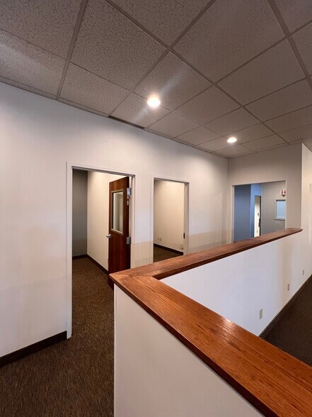More Photos Of 10901-10909 Excelsior Blvd, Hopkins Office For Lease