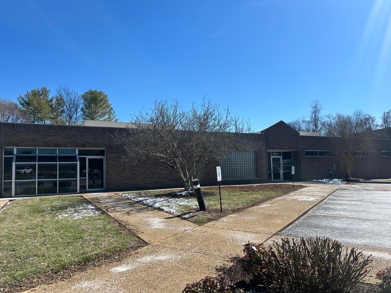More Photos Of 8904 Cross Park Dr, Knoxville Medical For Lease