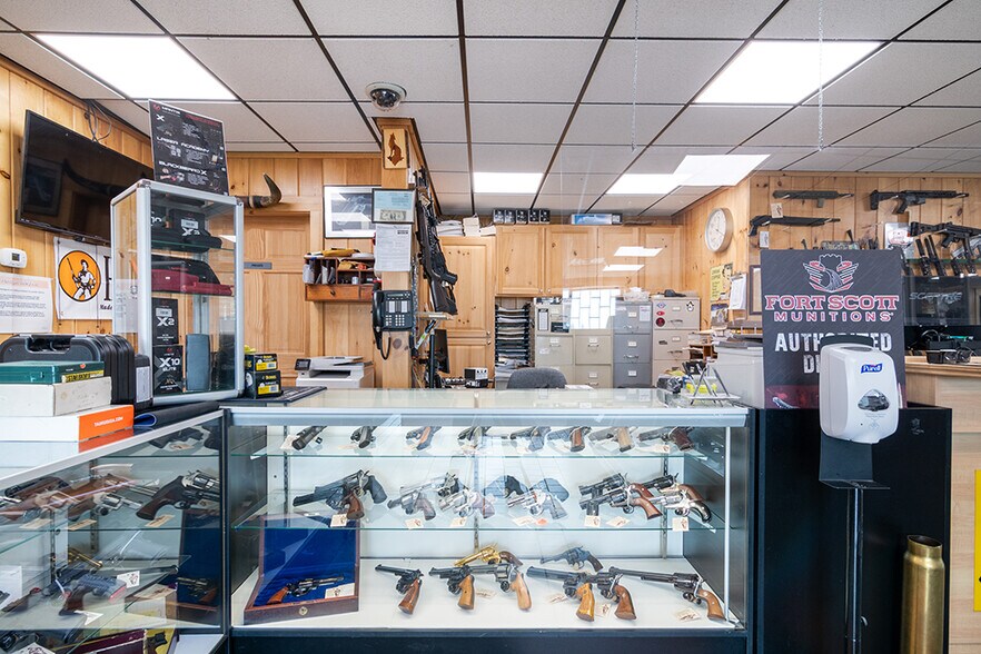 More Photos Of 6595 Post Rd, North Kingstown Fast Food For Sale