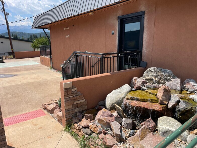 More Photos Of 121 W Midland Ave, Woodland Park Restaurant For Lease