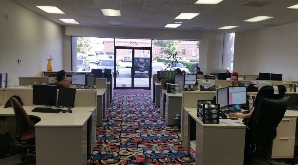 More Photos Of 235-255 W Mission Blvd, Pomona Office For Lease
