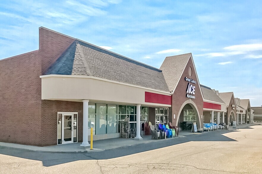 More Photos Of 460-620 N Lapeer Rd, Lake Orion Unknown For Lease