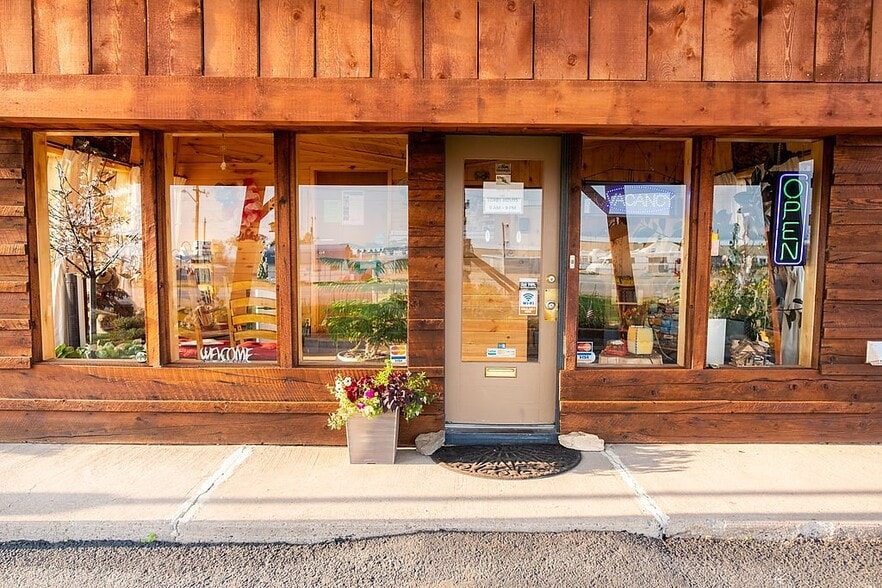 More Photos Of 825 Hwy 160, Fort Garland Hotel For Sale