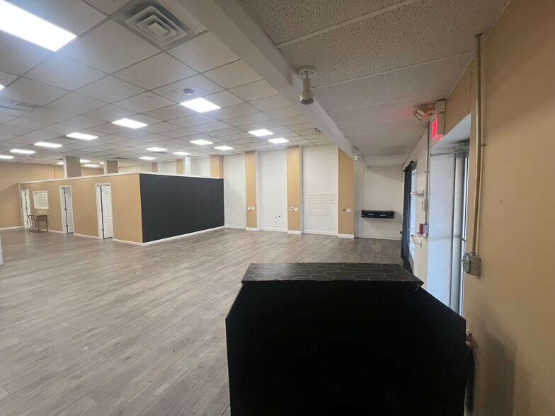 More Photos Of Boulder Hill Pass @ Rt 25, Montgomery Unknown For Lease