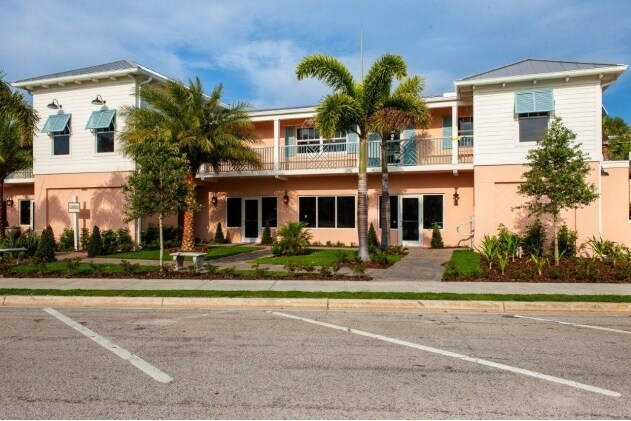 More Photos Of 3096 Cardinal Dr, Vero Beach Freestanding For Lease