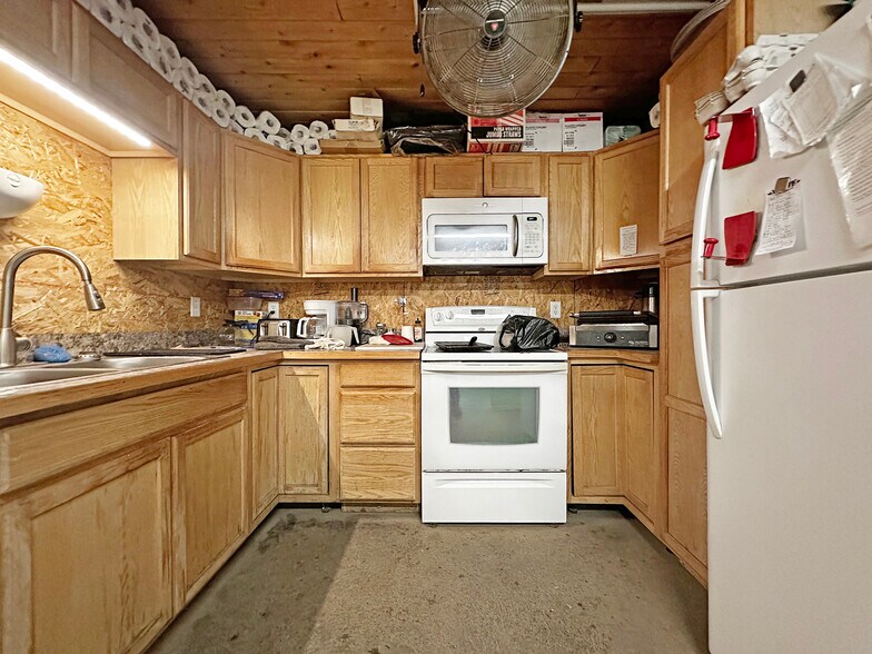 More Photos Of 61 Calais Rd, Hodgdon Bowling Alley For Sale