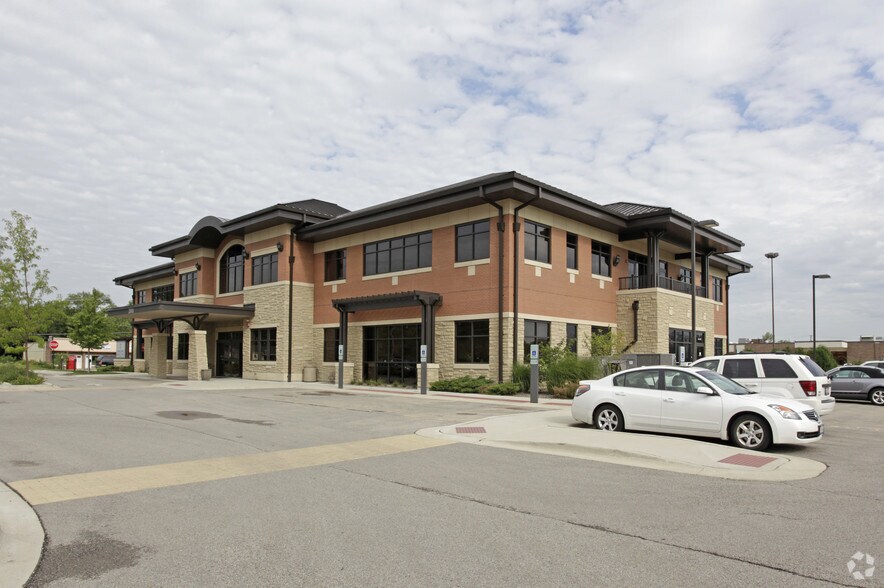 More Photos Of 2001 N Gary Ave, Wheaton Medical For Lease