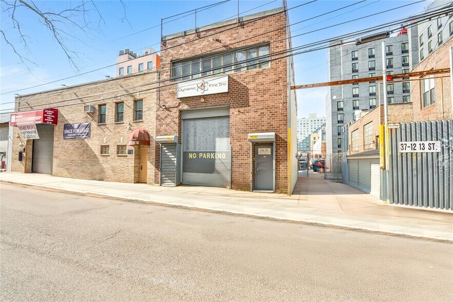 More Photos Of 37-14 13th St, Long Island City Warehouse For Lease