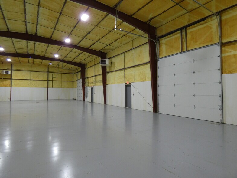 Primary Photo Of 151 W Henry Trusler Way, Shelton Warehouse For Lease