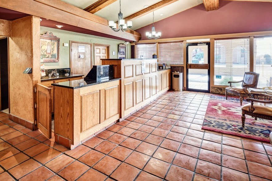 More Photos Of 1765 S Main St, Las Cruces Hotel For Sale