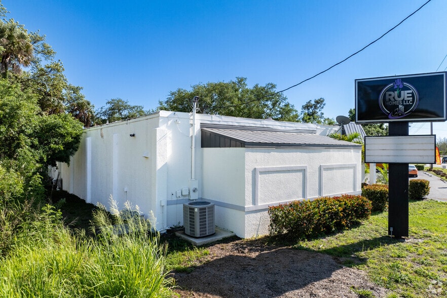 More Photos Of 6350 Bayshore Rd, North Fort Myers Freestanding For Sale