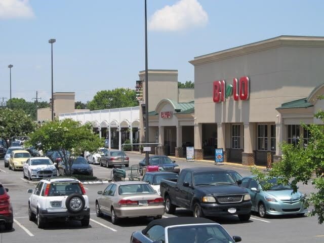 More Photos Of 2100 E Victory Dr, Savannah Unknown For Lease