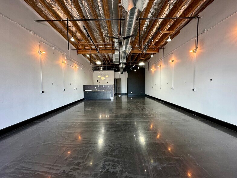 More Photos Of 211 E Warner Rd, Gilbert Unknown For Lease