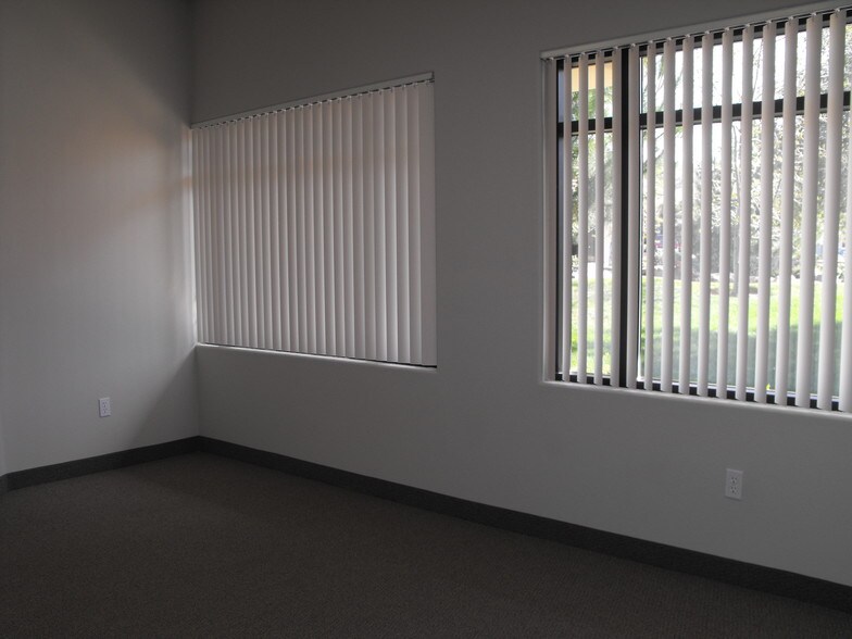 More Photos Of 1192-1194 Suncast Ln, El Dorado Hills Medical For Lease