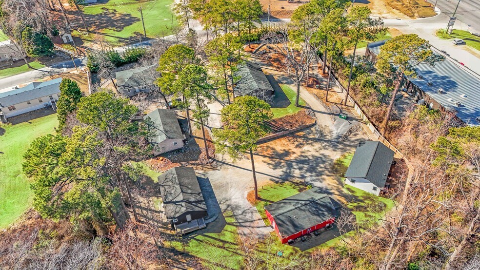 More Photos Of 6069-6095 Lunar Dr, Fayetteville Apartments For Sale