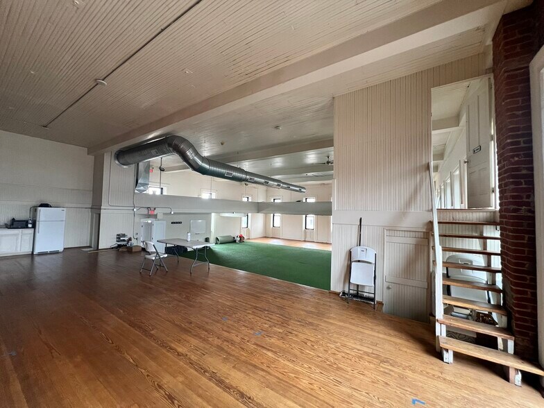 More Photos Of 333 Market St, Zanesville General Retail For Sale