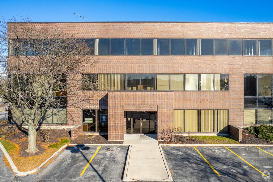 More Photos Of 19950 Governors Hwy, Olympia Fields Medical For Lease