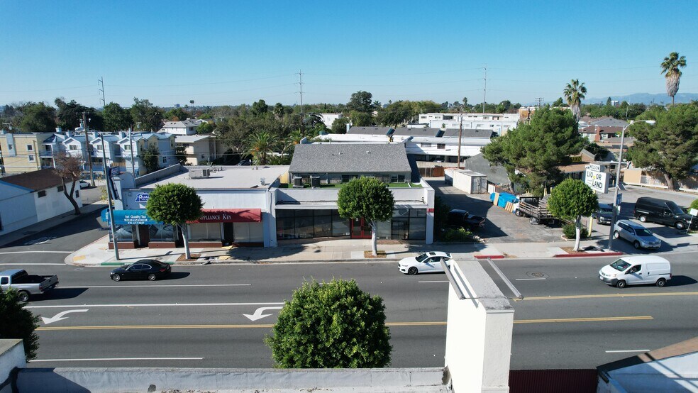 More Photos Of 1413 N La Brea Ave, Inglewood Restaurant For Sale