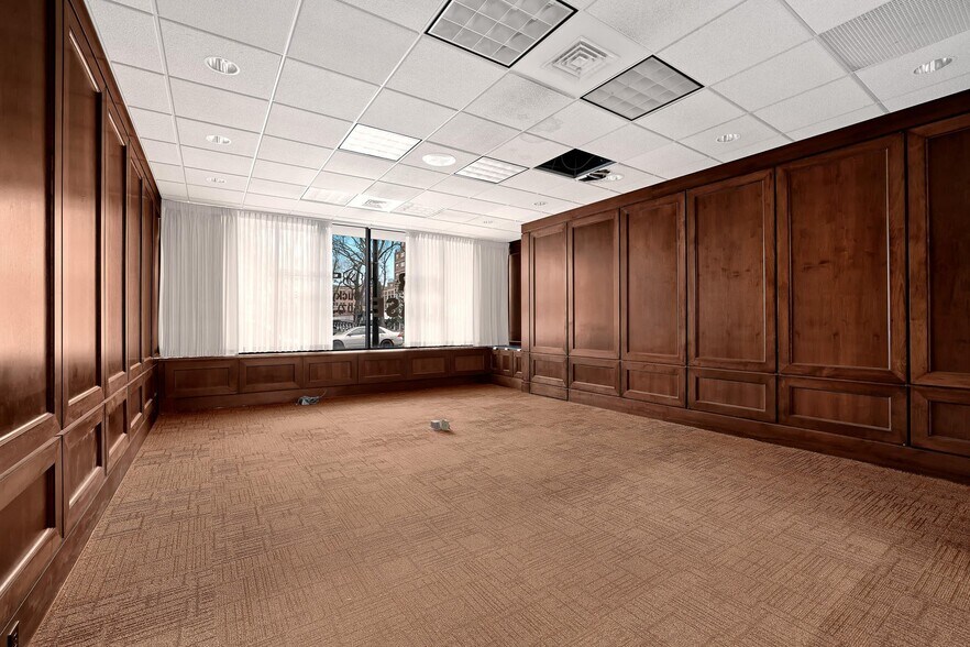 More Photos Of 305 5th Ave S, La Crosse Storefront Retail Office For Sale