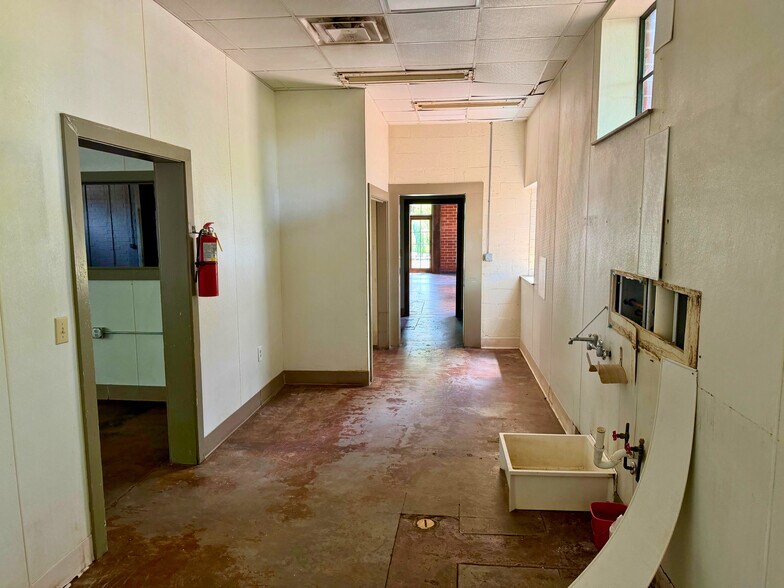 More Photos Of 1468 Mecaslin St, Atlanta Loft Creative Space For Sale