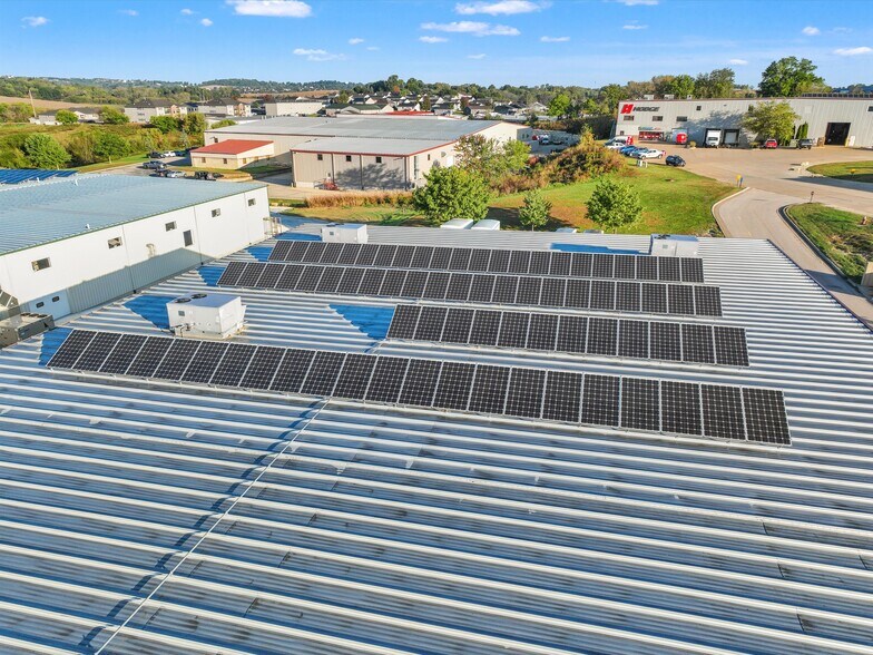 More Photos Of 7495 Chavenelle rd, Dubuque Industrial For Sale