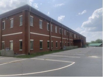 More Photos Of 653 Chamberlin Ave, Frankfort Office For Sale