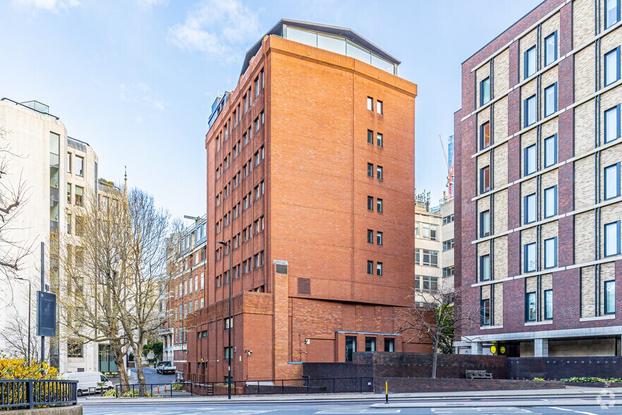 More Photos Of 7 Harp Ln, London Office For Lease