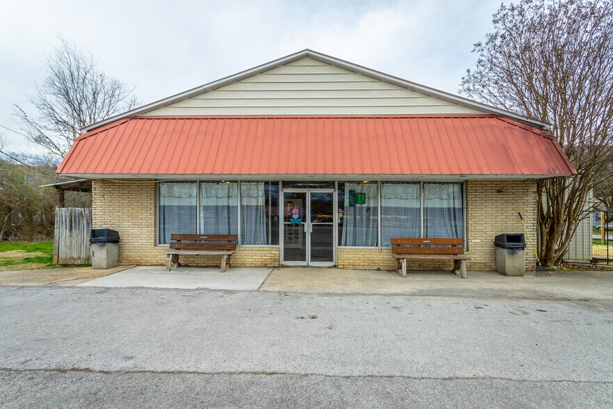 More Photos Of 8995 Dayton Pike, Soddy Daisy Restaurant For Sale