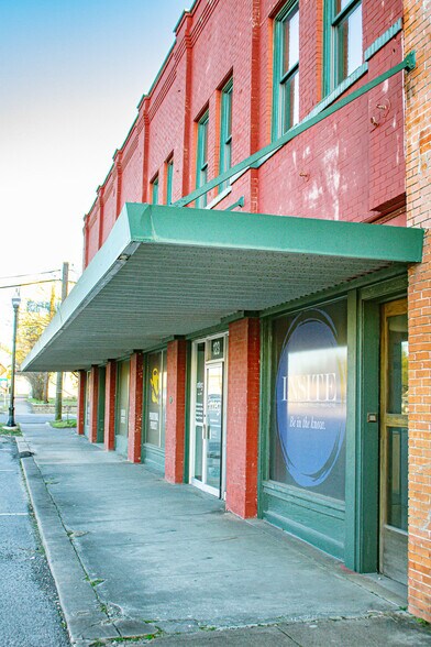 More Photos Of 123 William J Bryan Parkway, Bryan Warehouse For Sale