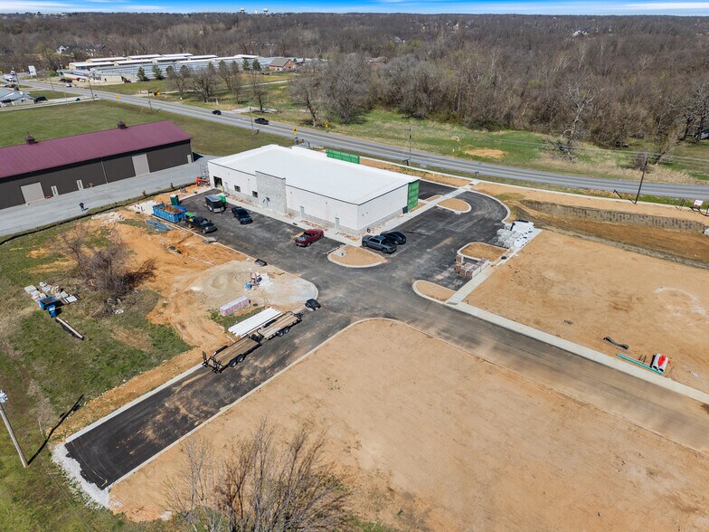 More Photos Of 4103 SW 2nd St, Bentonville Office For Lease