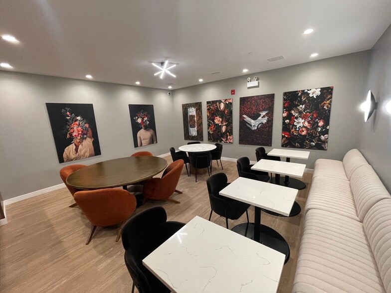 More Photos Of 1242 W Lawrence Ave, Chicago Apartments For Sale