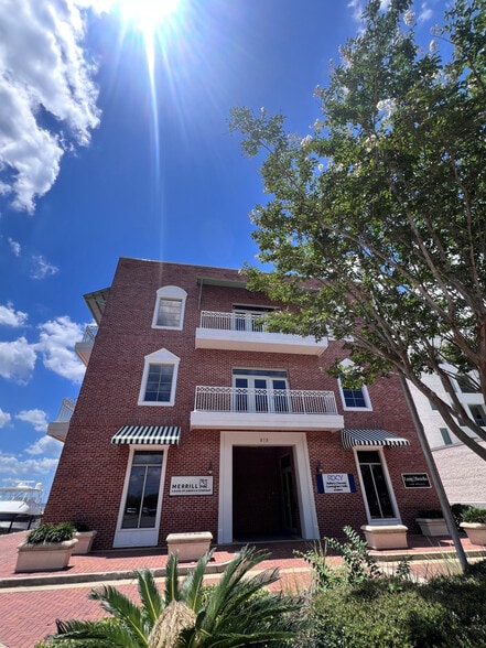 More Photos Of 815 Palafox St, Pensacola Office For Sale