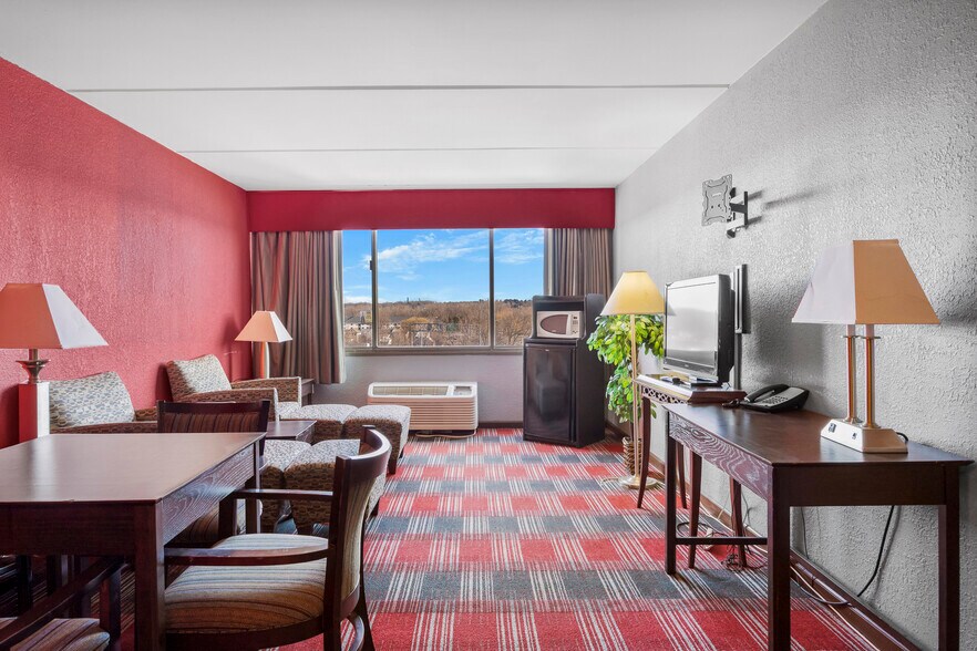 More Photos Of 3 Watervliet Avenue Ext, Albany Hotel For Sale