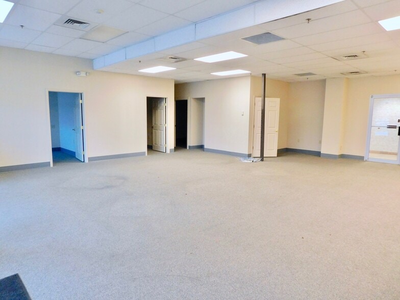 More Photos Of 1101 Opal Ct, Hagerstown Medical For Lease