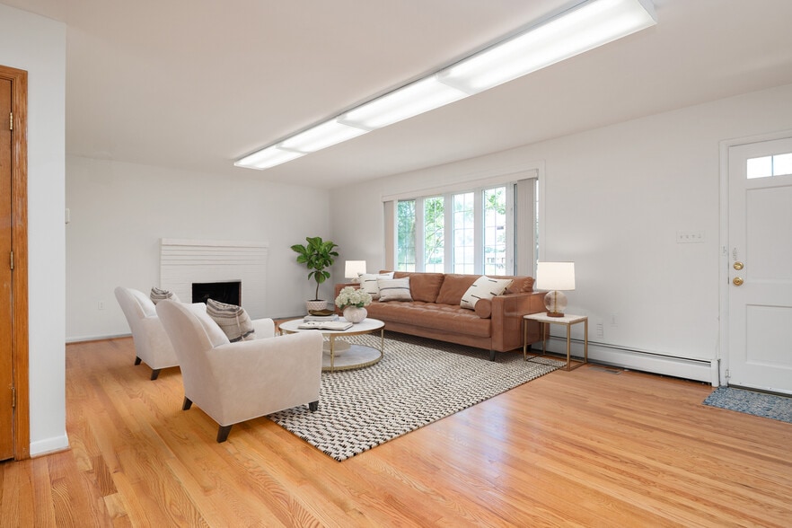 More Photos Of 2893 Jessup Rd, Jessup Office For Sale