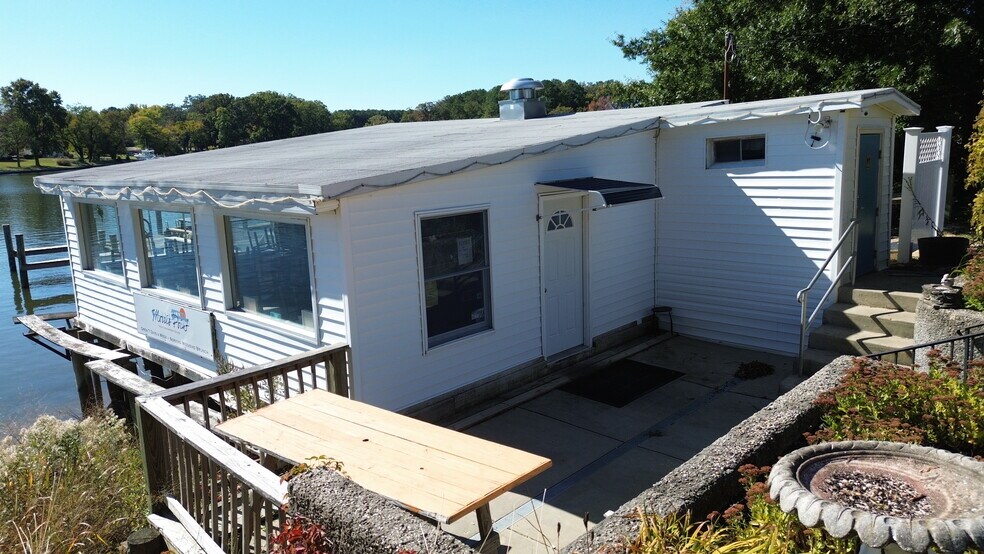 More Photos Of 38869 Morris Point Rd, Abell Restaurant For Sale