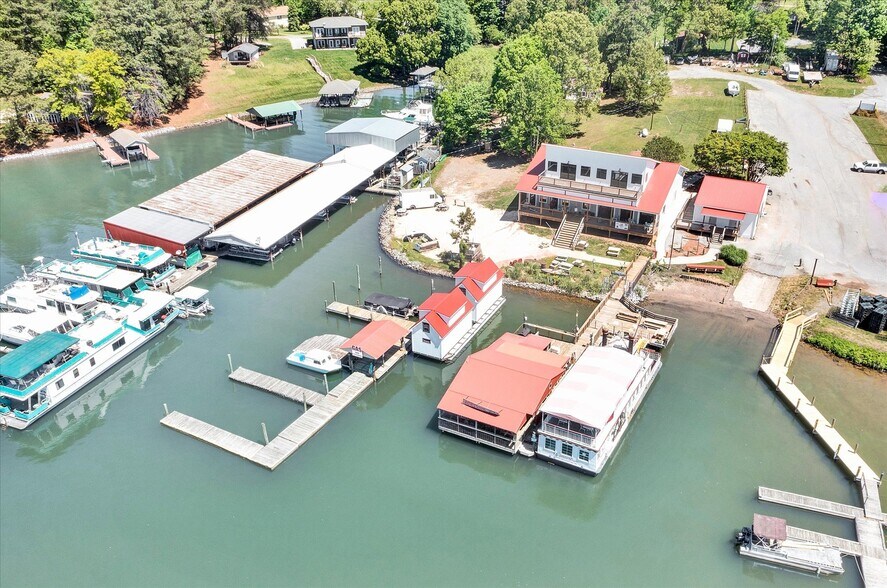 More Photos Of 3619 Airport Rd, Moneta Marina For Sale