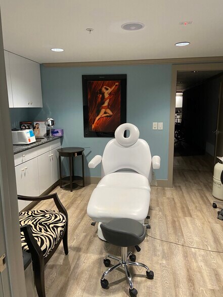 More Photos Of 209 N Pacific Ave, San Pedro Medical For Sale