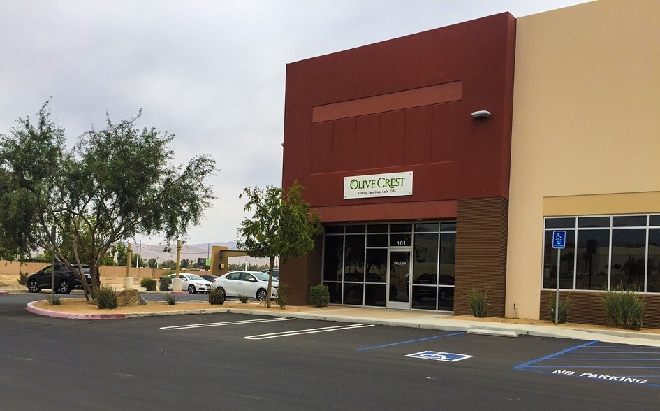 More Photos Of 73700 Dinah Shore Dr, Palm Desert Research And Development For Lease