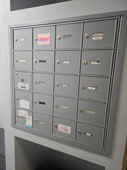 More Photos Of 1326 Schofield Ave, Schofield Office For Lease