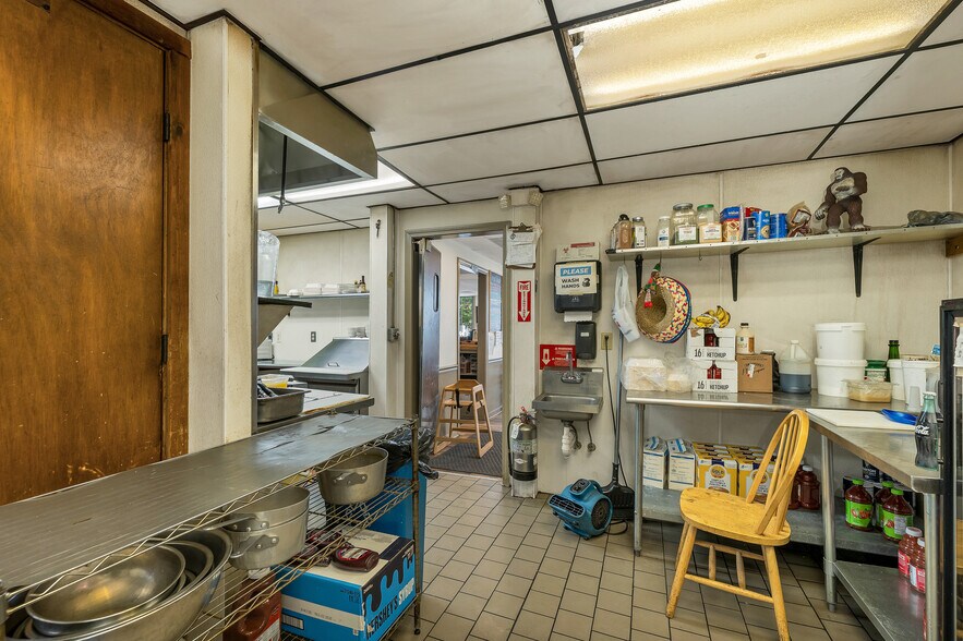 More Photos Of 13 Main St, Goffstown Restaurant For Sale