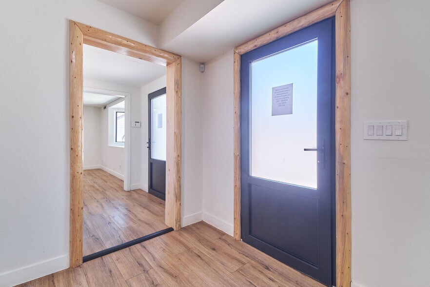 More Photos Of 586 Bonanza Trail, Big Bear Lake Office Residential For Sale