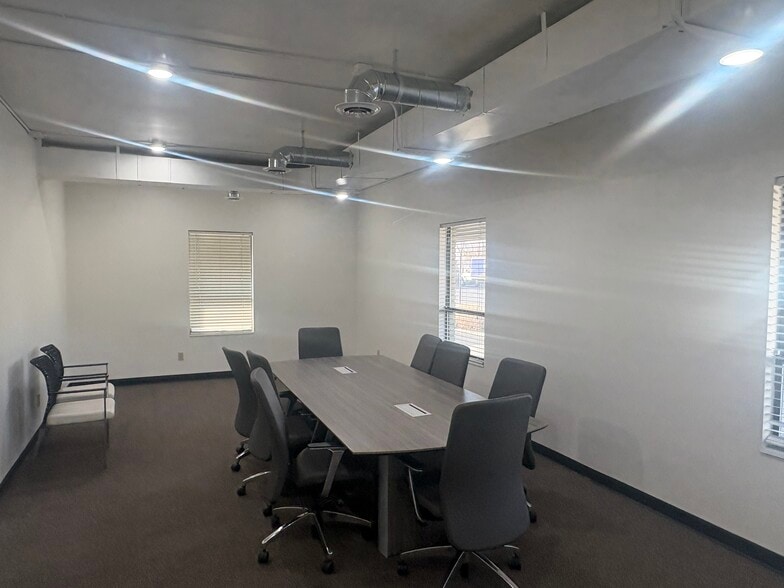 More Photos Of 79-99 E Fort Union Blvd, Midvale Medical For Lease