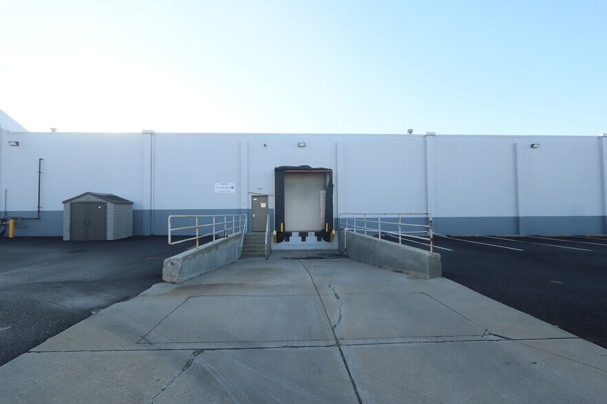 More Photos Of 706 N White Horse Pike, Magnolia Freestanding For Sale