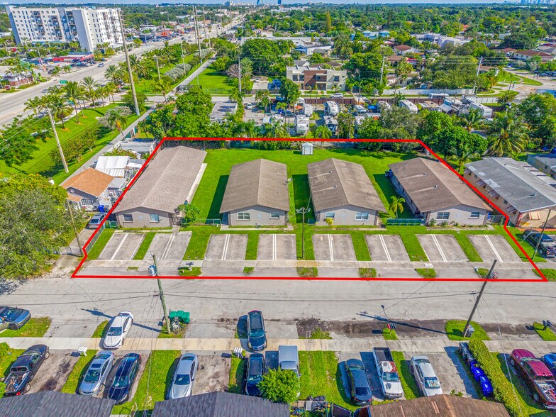Primary Photo Of 5923 Pierce St, Hollywood Multifamily For Sale