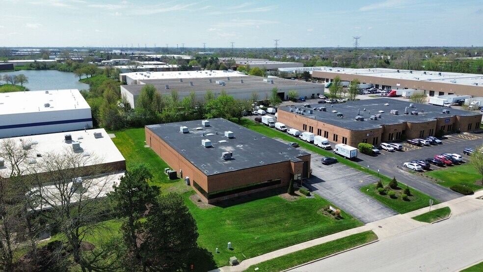 More Photos Of 2768 Golfview Dr, Naperville Manufacturing For Sale