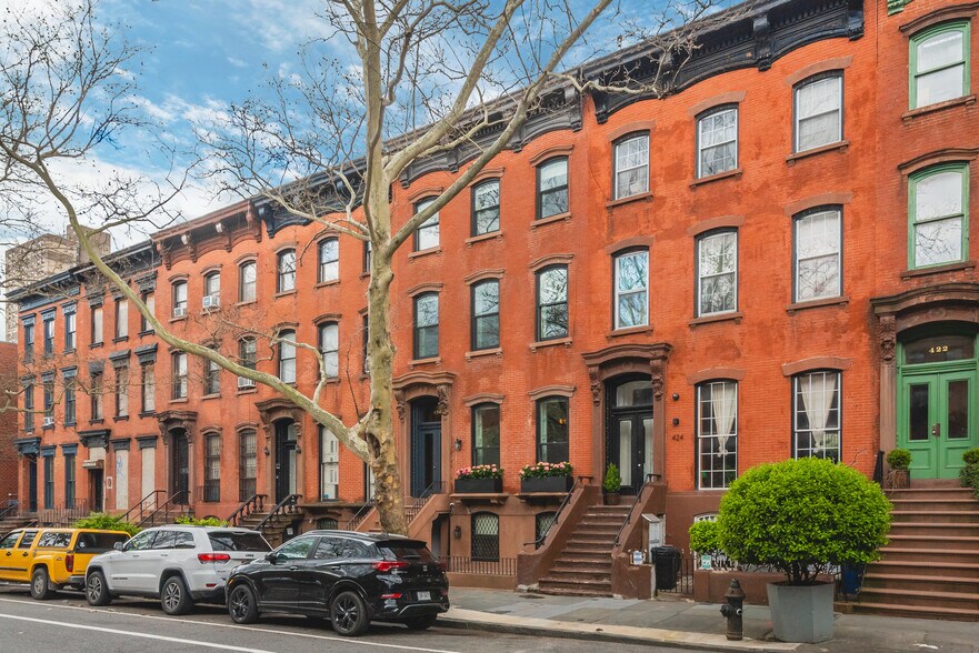 More Photos Of 426 Clermont Ave, Brooklyn Apartments For Sale