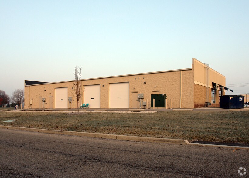 More Photos Of 28400 Cedar Park Blvd, Perrysburg Storefront For Lease