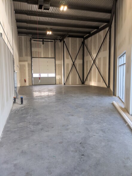 More Photos Of 76 Westwinds Cres NE, Calgary General Retail For Lease