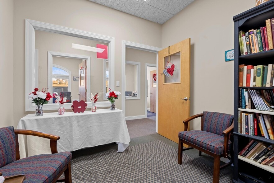 More Photos Of 6540 Brevard Rd, Etowah Office For Sale